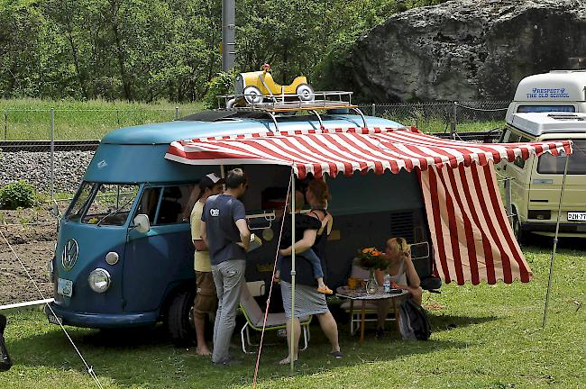 Das gesellige Miteinander steht beim VW-Treffen im Vordergrund.