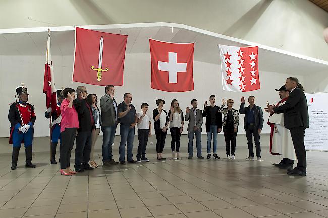 Eindrücke von der Vereidigung in Savièse.