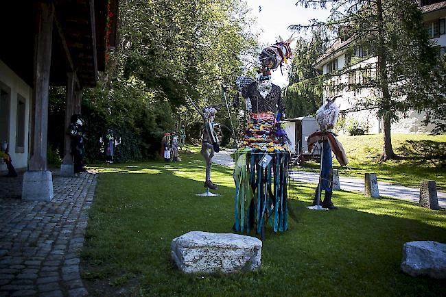 Impressionen aus dem 1. Internationalen Vogelscheuchen Festival in Münsingen mit den Lötschentaler Vogelscheuchen