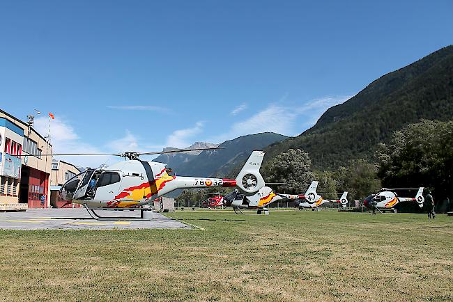 Nach dem Auftritt am Züri-Fest am Wochenende Zwischenstopp in Raron, bevor es am Mittwoch in Richtung Spanien zur Basis in Grenada geht: Patrulla ASPA.