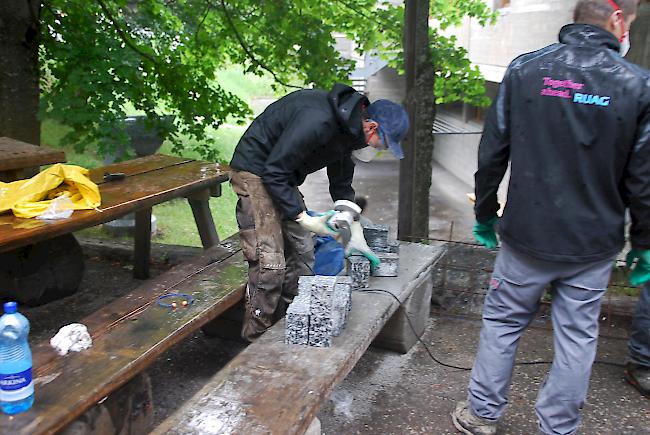 Im Sport und Ferienressort Fiesch wird neben der Mehrzweckhalle eine Feuerstelle ersetzt.