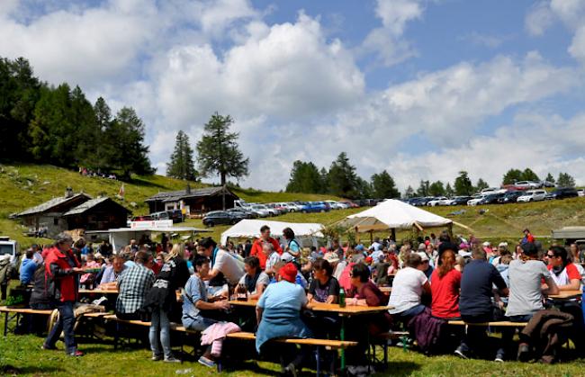 Auf dem Festplatz wurde anschliessend das gemütliche Beisammensein gepflegt.