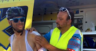 Helfer vor Ort: Rettungssanit&auml;ter Kurt Imhof im Einsatz.