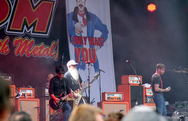 Die «Eagles of Death Metal» am Freitagnachmittag am Open Air Gampel.
