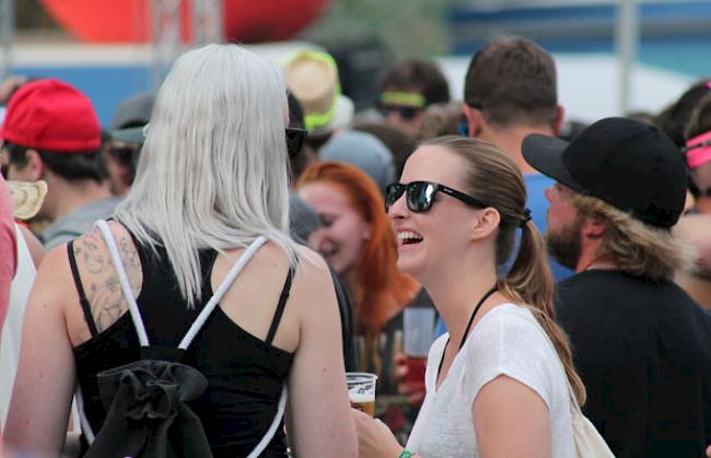 Das Publikum am Konzert der «Eagles of Death Metal»