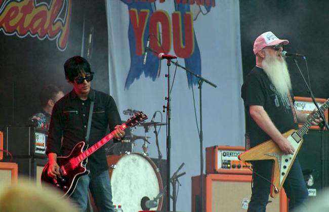 Die «Eagles of Death Metal» am Freitagnachmittag am Open Air Gampel.