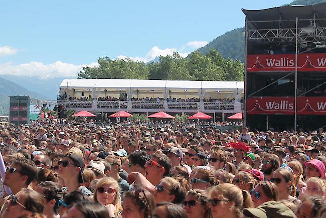 «77 Bombay Street» begeisterten das Publikum in Gampel.