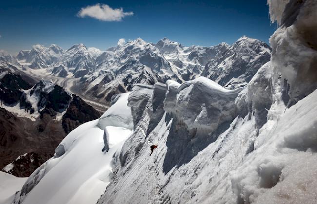 Hoch hinaus. Der Jungbergsteiger auf zirka 5400 Metern vor dem Gipfel des «Dead Man Peak».