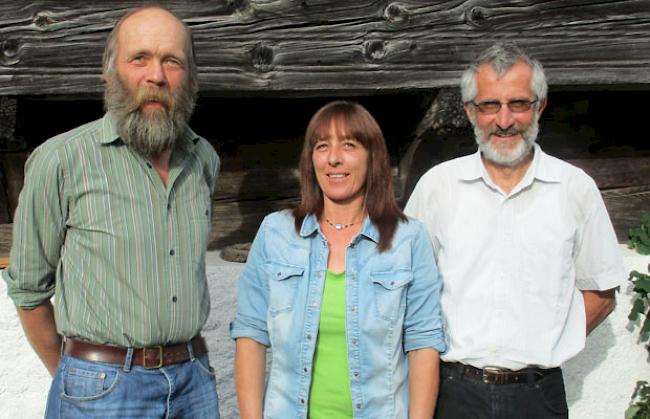 Leo Garbely, Karolin Wirthner und Roman Bernegger steigen für die Bewegung «Demokratisches Goms» in die Gemeinderatswahlen.