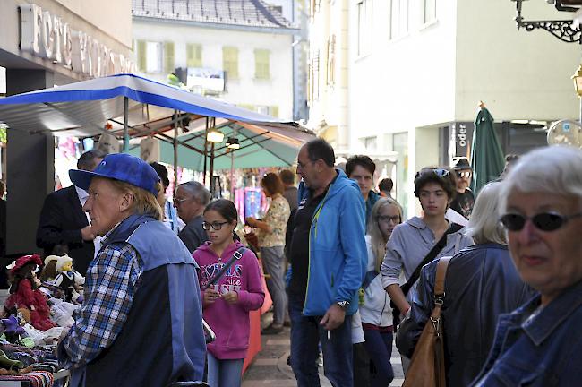 Verschiedene Speisen lockten die Besucher an.