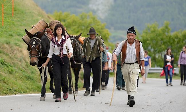 Wanderung des Vereins «Urchigs Terbil». 