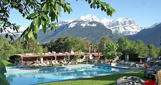 <b>Steil nach oben.</b> Die Anzahl Logiern&auml;chte in Walliser Campingpl&auml;tzen steigt weiter. Hier das Camping Bella-Tola in Susten.