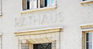 Echter Wahlkampf. 32 Kandidaten k&auml;mpfen darum, im Visper Rathaus Einsitz zu nehmen. 