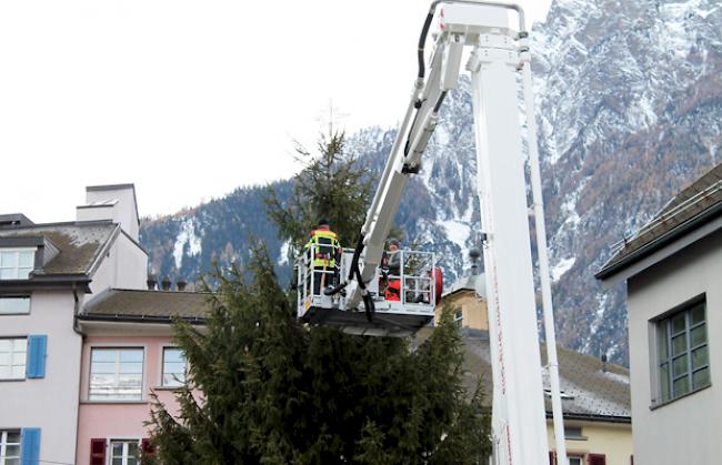 Für die Arbeiter gings am Donnerstag hoch hinaus.