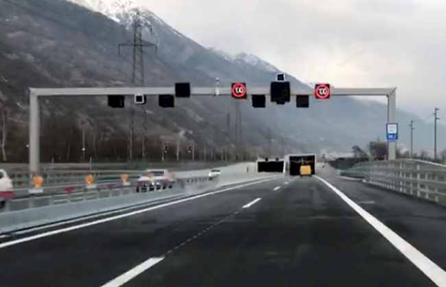 Eine Testfahrt auf dem neu eröffneten A9-Teilstück