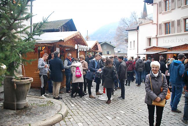 Eindrücke des Natischer Adventsmarkts.