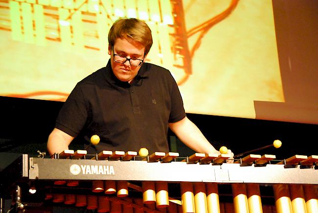 Impressionen vom Walliser Percussionisten- und Drummerwettbewerb. (Final Vibraphone)