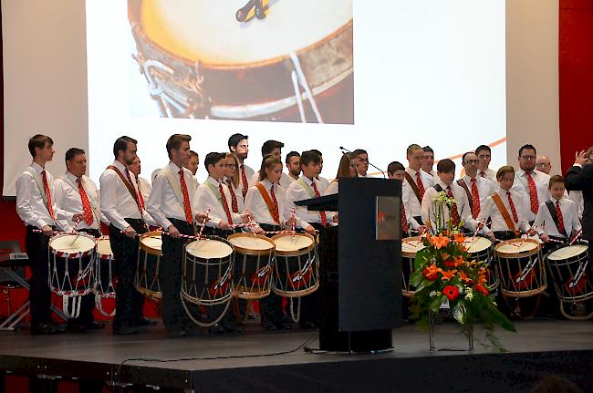 Musikalisch umrahmt wurde der Neujahrsempfang der Gemeinde Leuk im Zentrum Sosta von den Tambouren aus Erschmatt.