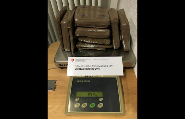 Das Grenzwachtkorps hat neun Pakete Betäubungsmittel sichergestellt.