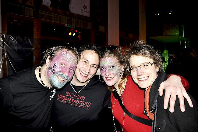 Michel Andenmatten (31), Enrico Schnidrig (26), Cindy Lochmatter (24) und Saskia Cathrein (29), Naters.
