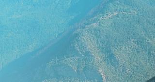 L&ouml;tschberg-S&uuml;dportal. Bei St. German erreichen die Z&uuml;ge das Wallis. 15 km sp&auml;ter sind sie am n&auml;chsten grossen Tunnelportal in Brig.  