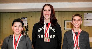 Siegerin der Kategorie D: Lucil Schnyder (Briglina) vor Andy Besse (Bagnes) und dem Dritten Jonas Schaller (Briglina).