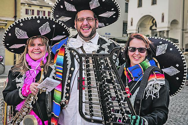 Mara (46) und Luca Magri (40) und Daniela Melera (38), alle drei aus Bellinzona