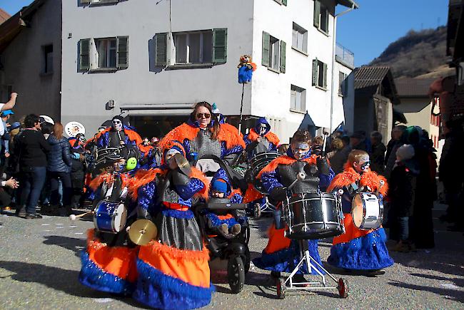 Der grosse Fasnachtsumzug am Gigeli Mäntag.