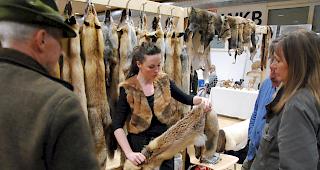 Impressionen vom Pelzfellmarkt