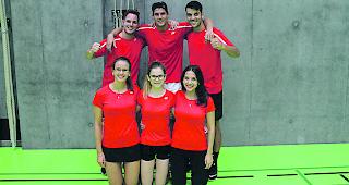 Loris Pfammatter, Marco Fux, Yoann Freysinger (hinten v.&thinsp;l.), Isabelle Kluser, Laura Blumenthal, Salome N&auml;pfli (vorne v.&thinsp;l.), es fehlt Nathan N&auml;pfli.Foto: zvg