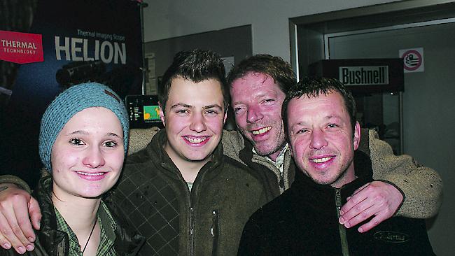 Celine Ludi (19) aus Ried-Brig Sven Ernstmann (20) Oli Röck (47) Heiko Kaltenbacher (47) alle aus Deutschland.