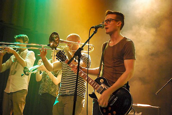 Die Band rockte bis nach Mitternacht. 