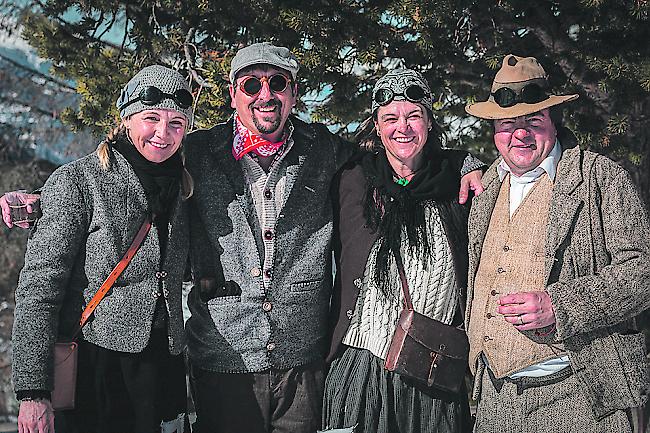 Medea Ritter (39), Angelo Campanini (43) und Karin Ritter (43), alle drei aus Brig und Hirsi (44) aus Glis