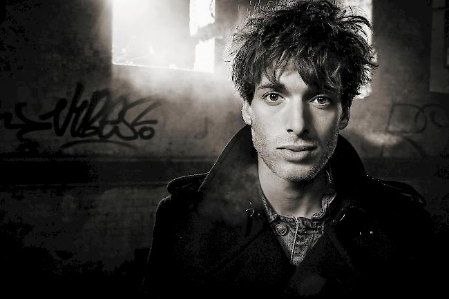 Paolo Nutini. Auf seiner Website ist das Konzert in Zermatt zwar nicht aufgeführt; aber wohl nur, weil der 30-jährige mit der Stimme eines 45-jährigen, seine Fans vor einer Enttäuschung bewahren will. Sein Konzert am Freitag ist nämlich bereits ausverkauft. 