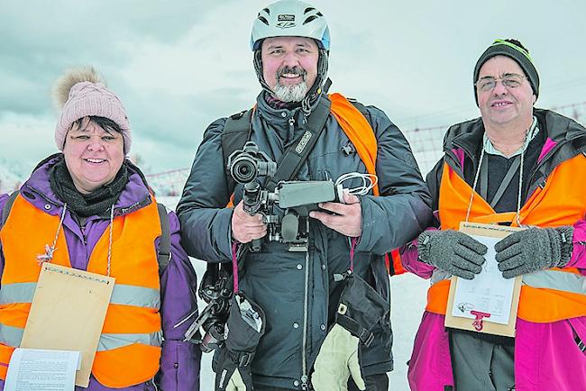 Cornelia Andenmatten (52) aus Grächen, Lars Walter (40) aus Visp und Luzi Goldiger (67) aus St. Gallenkappel.