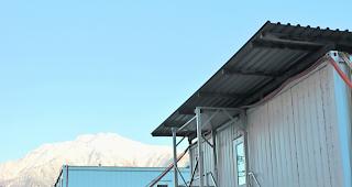 Vorerst kein Asylzentrum in Gamsen. Das Kantonsgericht hat die Beschwerden der Anwohner gutgeheissen. 

