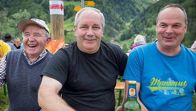 Robert Walpen (83), Urban Tenisch (50) und German Burgener (50), alles aus Grengiols.