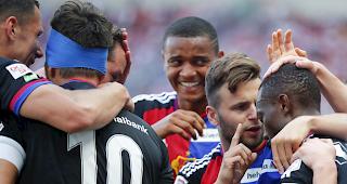 Der FC Basel bezwingt den FC Sitten erstmals im Cupfinal. 