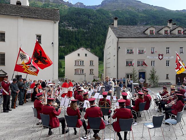 Die Simpiler Musikgesellschaft "Bleiken" in Aktion.