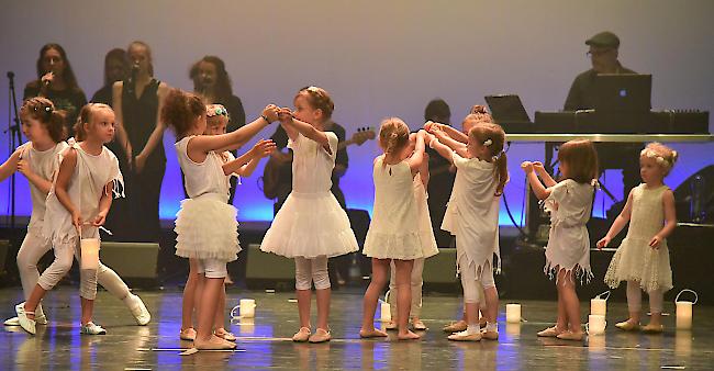 Impressionen von der Premiere des Tanztheaters «Chiros Reise ins Zauberland» mit «Move».