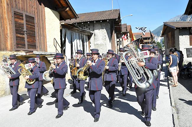 Impressionen vom Bezirksmusikfest in Salgesch.