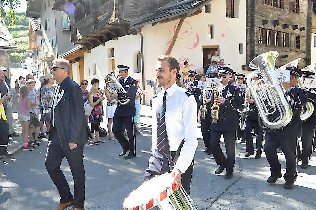 Impressionen vom Bezirksmusikfest in Salgesch.