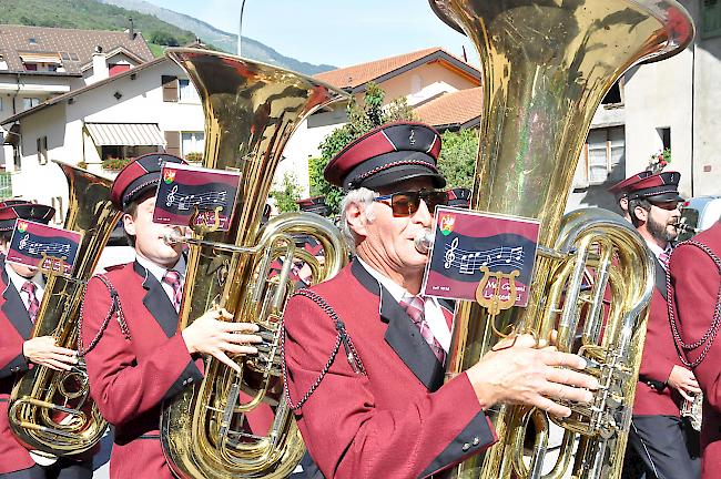 Impressionen vom Bezirksmusikfest in Salgesch.