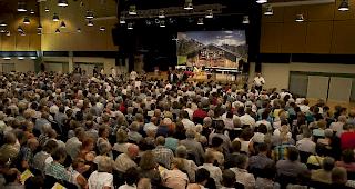 Eindr&uuml;cke aus der Simplonhalle vom Naturton-Festival.