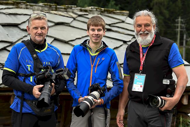 Thomas Margelist (51) aus Visperterminen, Adrian Wyer (22) und Antonino Catalano (58), beide aus Glis.