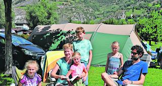 Familienurlaub. Von links: Yiske, Acorine, Woutje, Ditmar, Marta und Willem aus Gouda, Niederlande. 