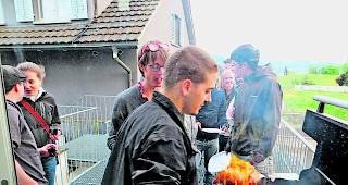 Grillplausch. Im Sommer veranstaltet der Verein jeweils ein kleines Fest. 