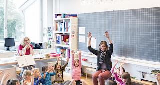 In Schweizer Schulzimmern wird es enger. (Archivbild)