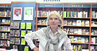 Signierstunde. Donna Leon war am Mittwoch in der ZAP-Filiale in Brig. 