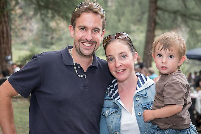 Beni (30), Stefanie (28) und Leon Gsponer (1), alle aus Grächen.